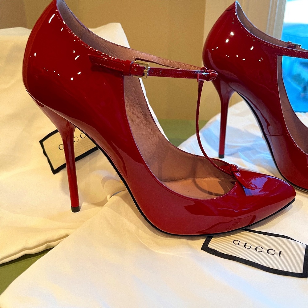 Gucci heels